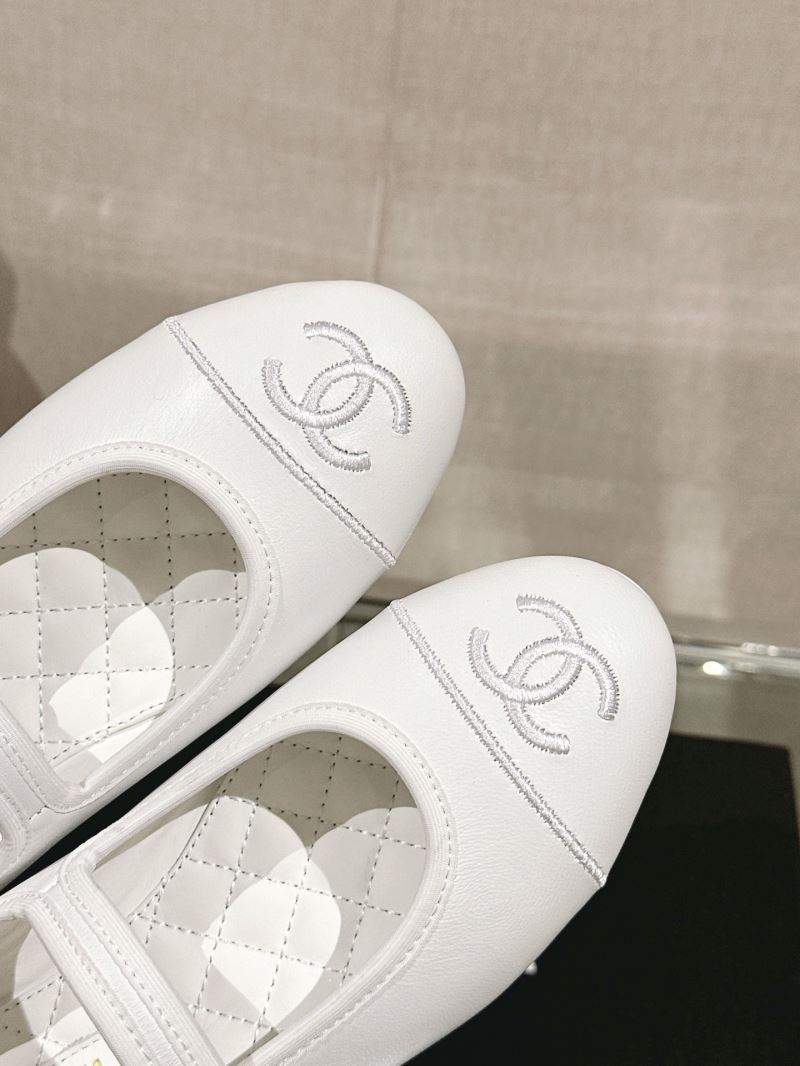 Chanel Low Shoes